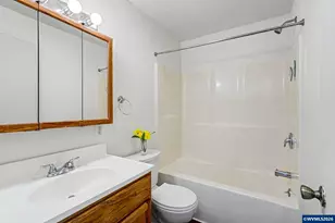 407 Jersey St, Silverton, OR 97381 - Photo 17