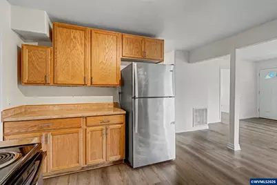 407 Jersey St, Silverton, OR 97381 - Photo 11