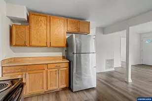 407 Jersey St, Silverton, OR 97381 - Photo 11