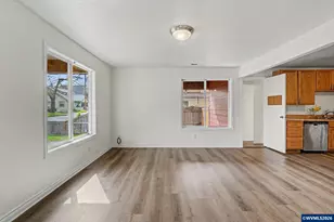 407 Jersey St, Silverton, OR 97381 - Photo 5
