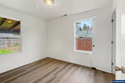 407 Jersey St, Silverton, OR 97381 - Photo 25