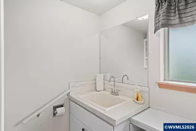 610 SW 7th St, Sublimity, OR 97385 - Photo 31