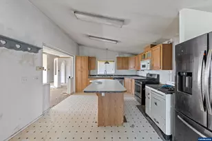 4065 Perrydale Rd, Dallas, OR 97338 - Photo 11