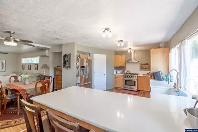 1054 N River Rd, Sweet Home, OR 97386 - Photo 29