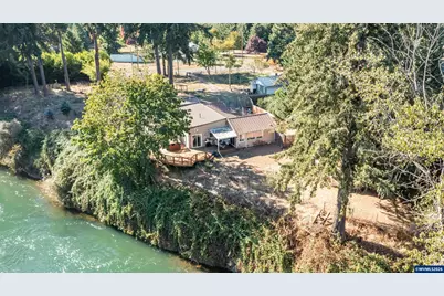 1054 N River Rd, Sweet Home, OR 97386 - Photo 1