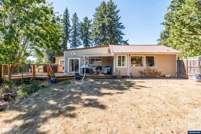 1054 N River Rd, Sweet Home, OR 97386 - Photo 37