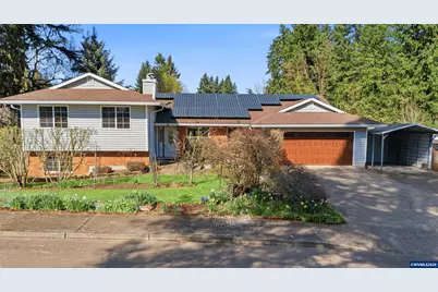 2055 SE Oak Crest Dr, Hillsboro, OR 97123 - Photo 1