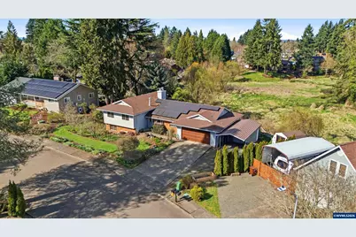 2055 SE Oak Crest Dr, Hillsboro, OR 97123 - Photo 33
