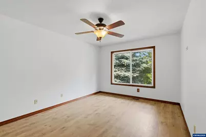 2055 SE Oak Crest Dr, Hillsboro, OR 97123 - Photo 15