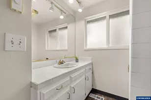 1500 Norkenzie Rd, Eugene, OR 97401 - Photo 33