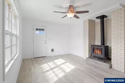 704 16th Av SW, Albany, OR 97321 - Photo 5