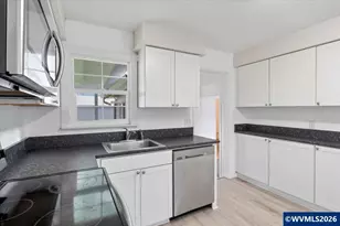 704 16th Av SW, Albany, OR 97321 - Photo 15