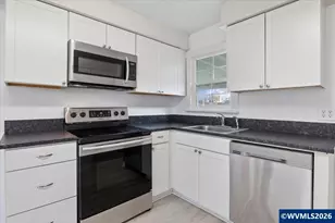 704 16th Av SW, Albany, OR 97321 - Photo 15