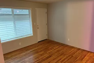 130 24th St NE, Salem, OR 97301 - Photo 17