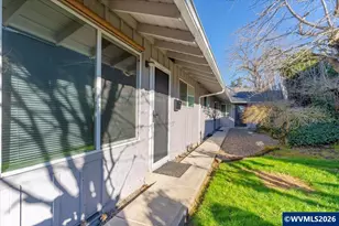 130 24th St NE, Salem, OR 97301 - Photo 3