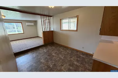 176-178 SE Lacreole Dr, Dallas, OR 97338 - Photo 13