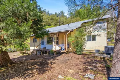 38775 Golden Valley Dr, Lebanon, OR 97355 - Photo 3