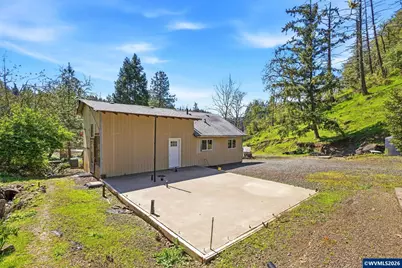 38775 Golden Valley Dr, Lebanon, OR 97355 - Photo 23