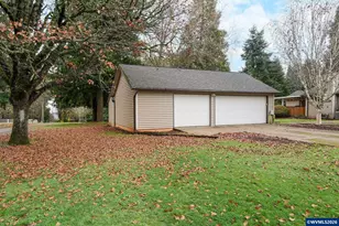 6782 Rainbow Dr SE, Salem, OR 97306 - Photo 7