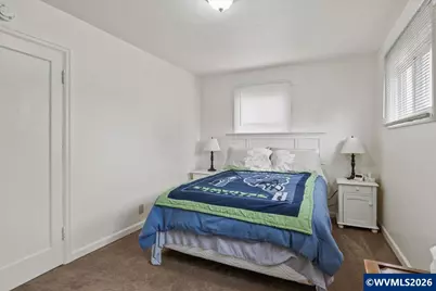 1735 Market St NE, Salem, OR 97301 - Photo 9