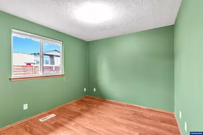 351 Elma Ct NE, Salem, OR 97301 - Photo 11