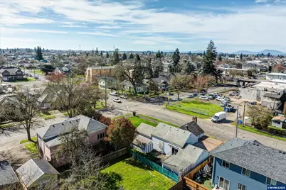 111 Madison St NE, Albany, OR 97321 - Photo 39