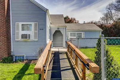 111 Madison St NE, Albany, OR 97321 - Photo 5