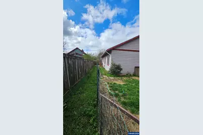 355 N 13th St, Philomath, OR 97370 - Photo 47