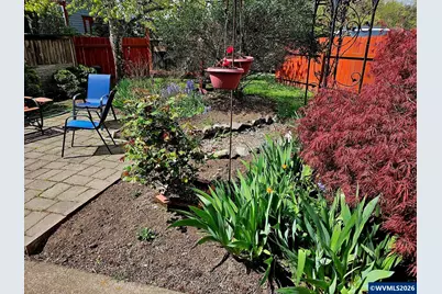 355 N 13th St, Philomath, OR 97370 - Photo 37