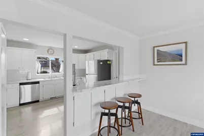 395 22nd St SE, Salem, OR 97301 - Photo 9