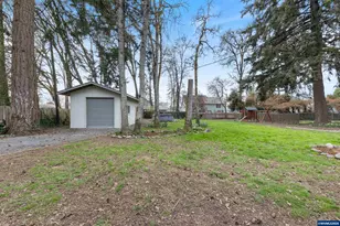 160 Oak Ln, Lebanon, OR 97355 - Photo 41