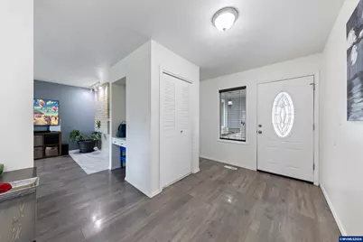 160 Oak Ln, Lebanon, OR 97355 - Photo 5