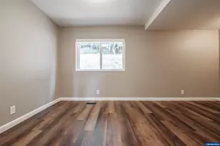 38611 Century Dr NE, Albany, OR 97322 - Photo 25