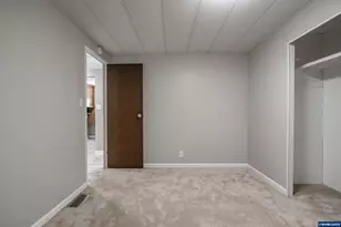 38611 Century Dr NE, Albany, OR 97322 - Photo 21