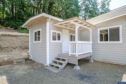 38611 Century Dr NE, Albany, OR 97322 - Photo 29