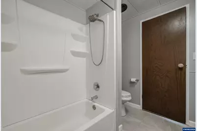 38611 Century Dr NE, Albany, OR 97322 - Photo 13