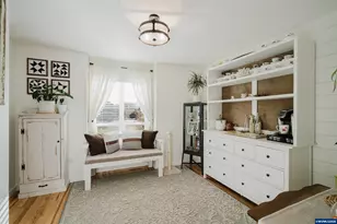 523 NW Harold St, Sublimity, OR 97385 - Photo 9