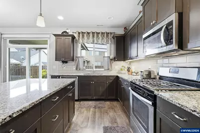 1301 Sunflower St, Woodburn, OR 97071 - Photo 15