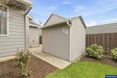 1301 Sunflower St, Woodburn, OR 97071 - Photo 45