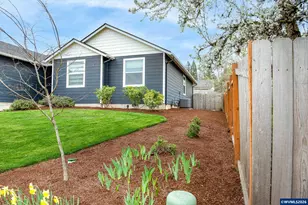 1640 Filbert Av NW, Albany, OR 97321 - Photo 7