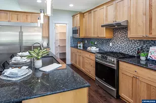 1640 Filbert Av NW, Albany, OR 97321 - Photo 17