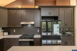 33005 Berlin Rd, Lebanon, OR 97355 - Photo 5