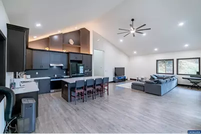 33005 Berlin Rd, Lebanon, OR 97355 - Photo 9