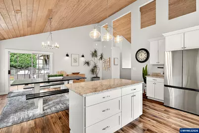 810 Valleywood Dr SE, Salem, OR 97306 - Photo 11