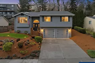 810 Valleywood Dr SE, Salem, OR 97306 - Photo 1