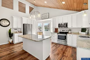 810 Valleywood Dr SE, Salem, OR 97306 - Photo 13