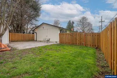 1411 NE Evans St, McMinnville, OR 97128 - Photo 3