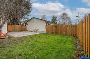 1411 NE Evans St, McMinnville, OR 97128 - Photo 3