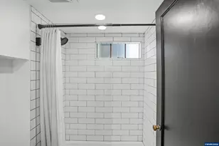 3306 NW Tyler Ave, Corvallis, OR 97330 - Photo 33