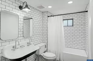 3306 NW Tyler Ave, Corvallis, OR 97330 - Photo 25